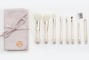 專注服務，成就品牌 東莞向日葵美容用品公司致力口腔衛生用品行業領袖